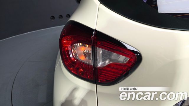 Renault Korea QM3 2016 — photo 9