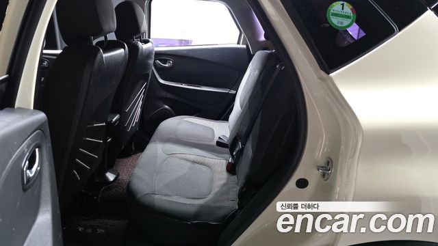 Renault Korea QM3 2016 — photo 16