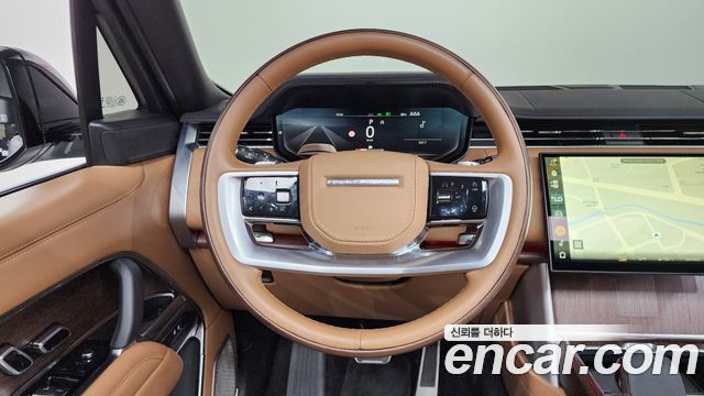 Land Rover Range Rover 2024 — photo 18
