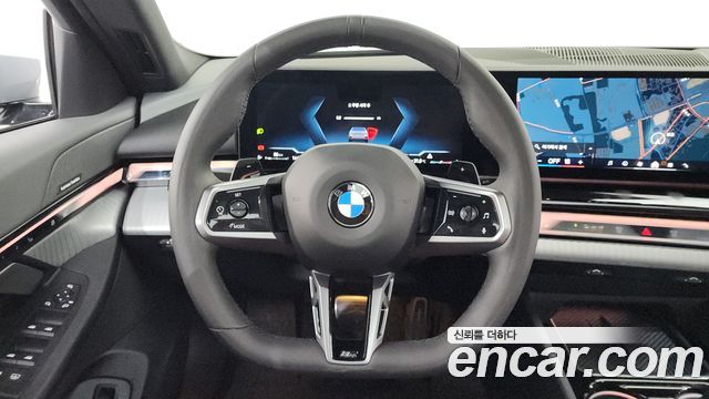 BMW 5-Series 2025 — photo 21