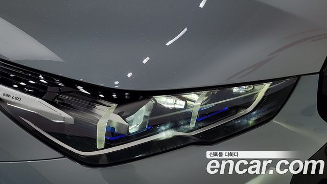 BMW 5-Series 2025 — photo 8