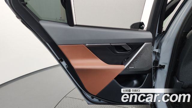 BMW 5-Series 2025 — photo 15