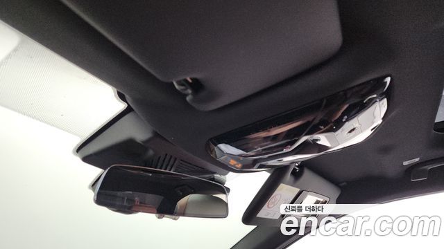 BMW 5-Series 2025 — photo 29