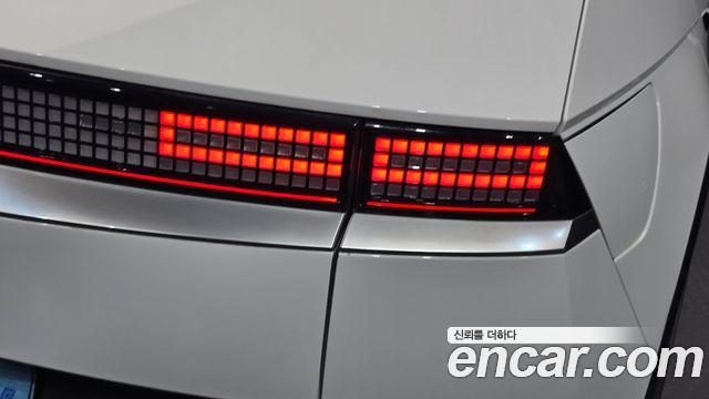 Hyundai Ioniq5 2022 — photo 9