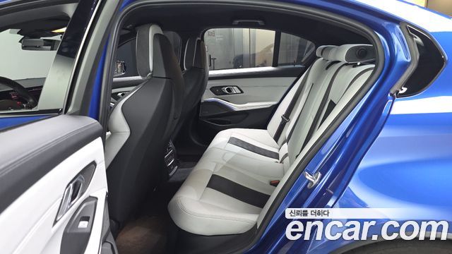 BMW M3 2021 — photo 16