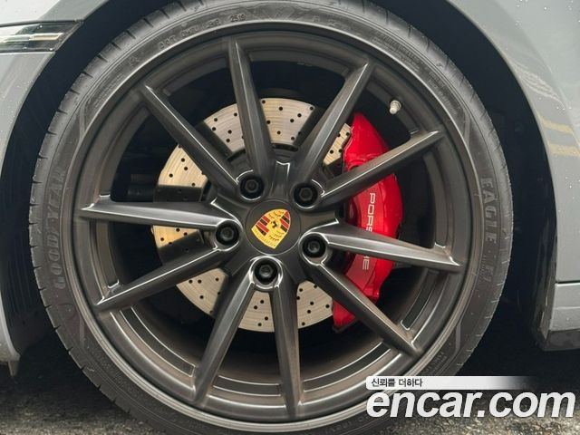 Porsche 911 2020 — photo 5