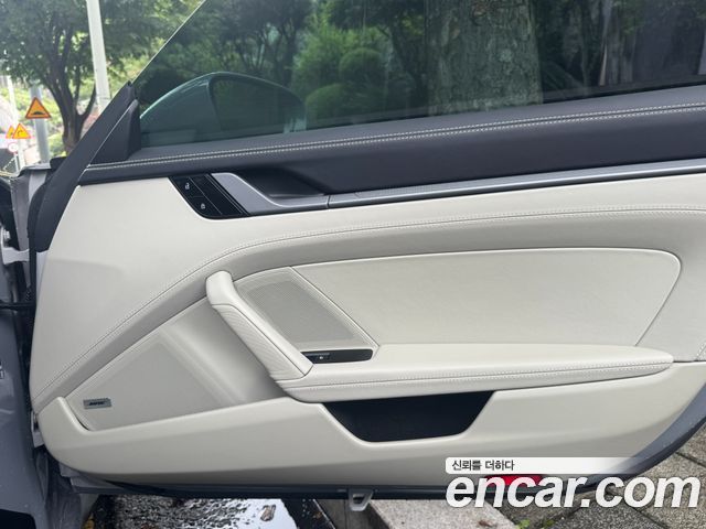 Porsche 911 2020 — photo 18