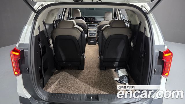 Kia Canival 2024 — photo 25