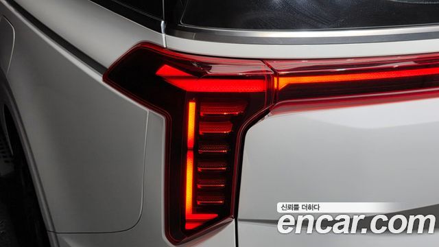 Kia Canival 2024 — photo 9