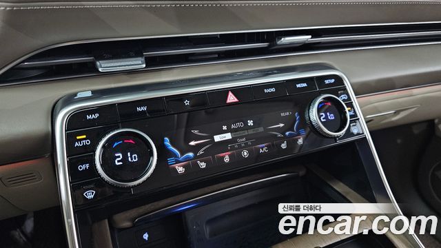 Genesis GV80 2021 — photo 27