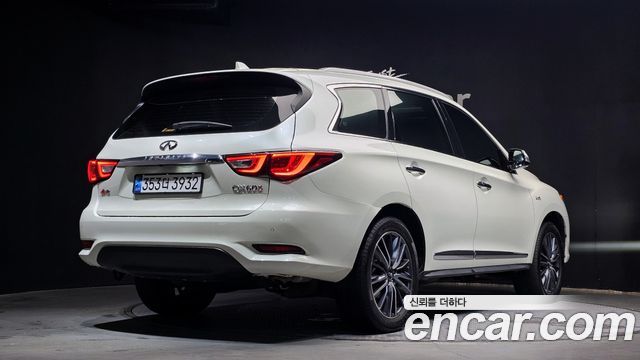 Infiniti QX60 2017 — photo 2
