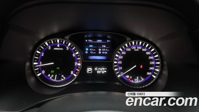 Infiniti QX60 2017 — photo 8