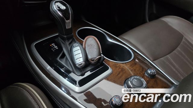 Infiniti QX60 2017 — photo 9