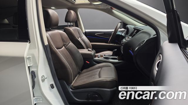Infiniti QX60 2017 — photo 11