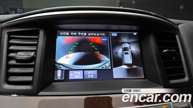 Infiniti QX60 2017 — photo 16
