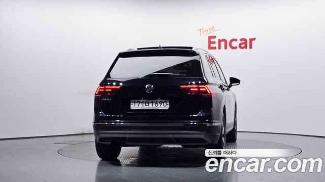 Volkswagen Tiguan 2020 — photo 4