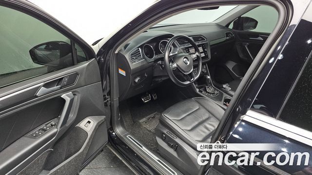 Volkswagen Tiguan 2020 — photo 11