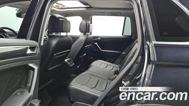 Volkswagen Tiguan 2020 — photo 12