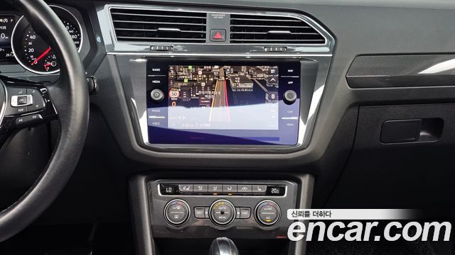 Volkswagen Tiguan 2020 — photo 15