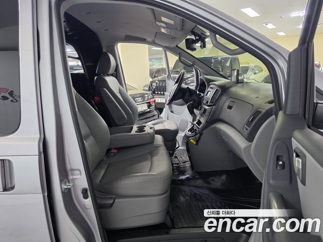Hyundai Starex 2021 — photo 7