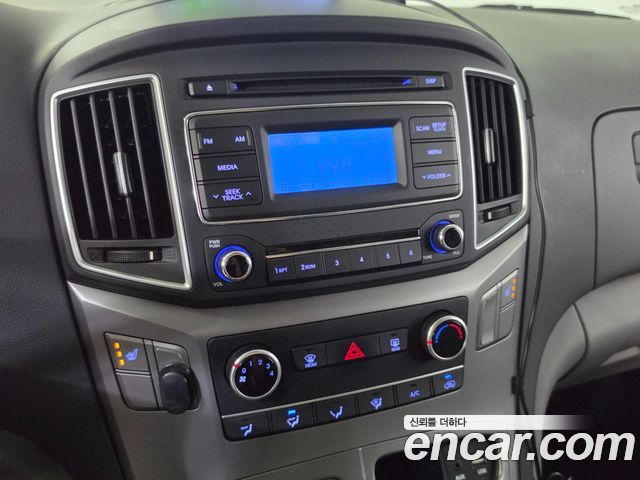 Hyundai Starex 2021 — photo 12