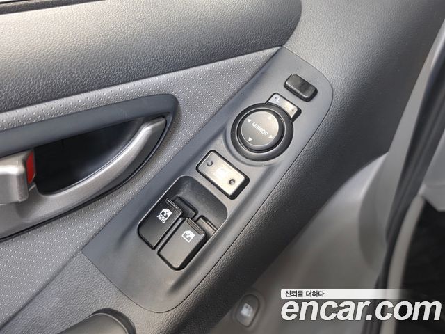Hyundai Starex 2021 — photo 16