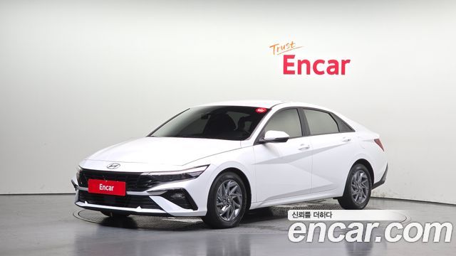 Hyundai AVANTE 2024 — photo 1