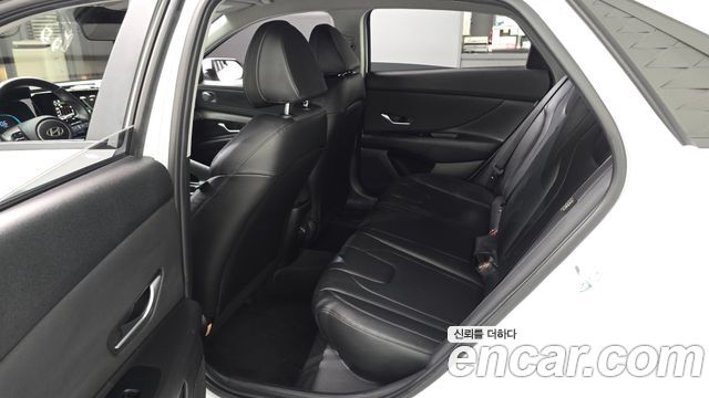 Hyundai AVANTE 2024 — photo 17
