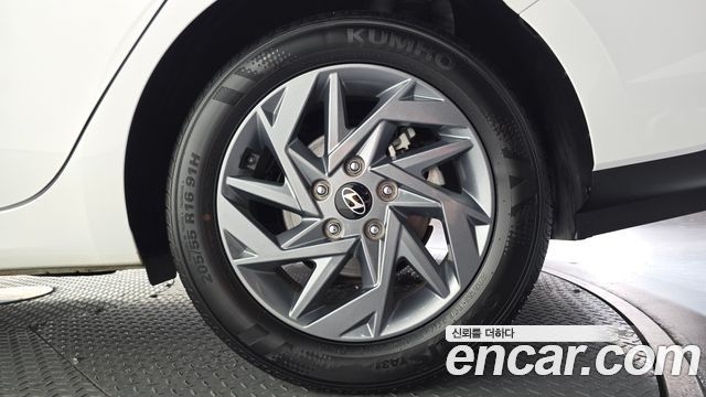 Hyundai AVANTE 2024 — photo 7