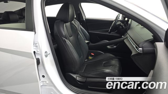 Hyundai AVANTE 2024 — photo 16