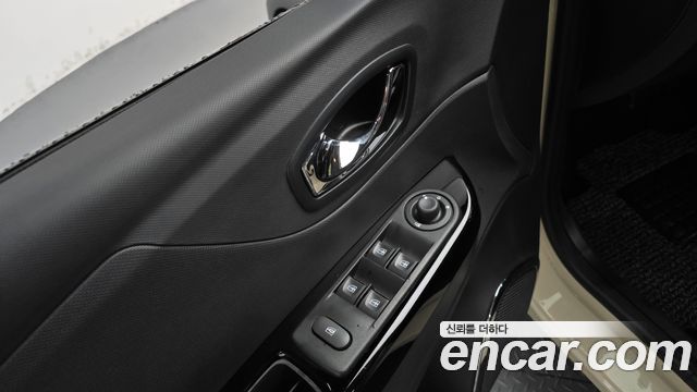 Renault Korea QM3 2016 — photo 26