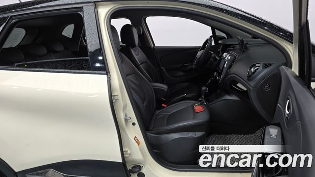 Renault Korea QM3 2016 — photo 16