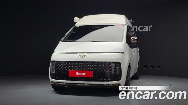 Hyundai Staria 2023 — photo 3