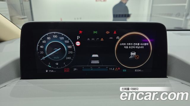 Hyundai Staria 2023 — photo 11