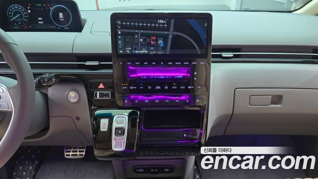 Hyundai Staria 2023 — photo 20
