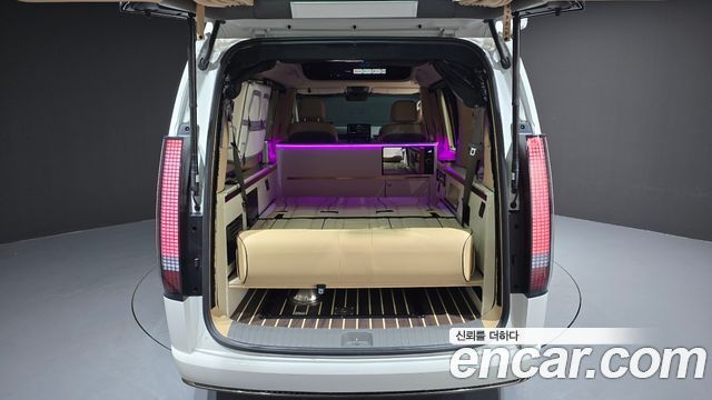 Hyundai Staria 2023 — photo 24