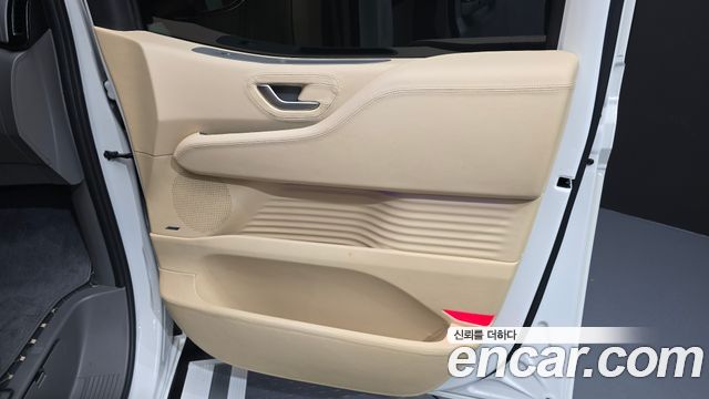Hyundai Staria 2023 — photo 15
