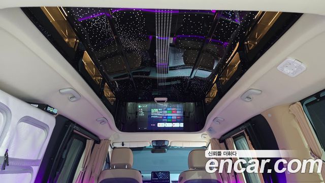 Hyundai Staria 2023 — photo 28
