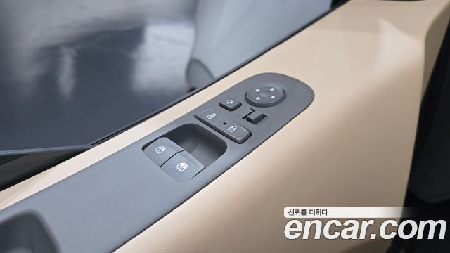 Hyundai Staria 2023 — photo 39