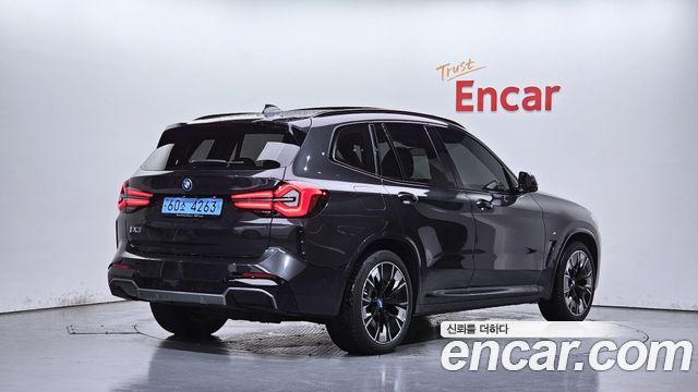 BMW iX3 2023 — photo 2