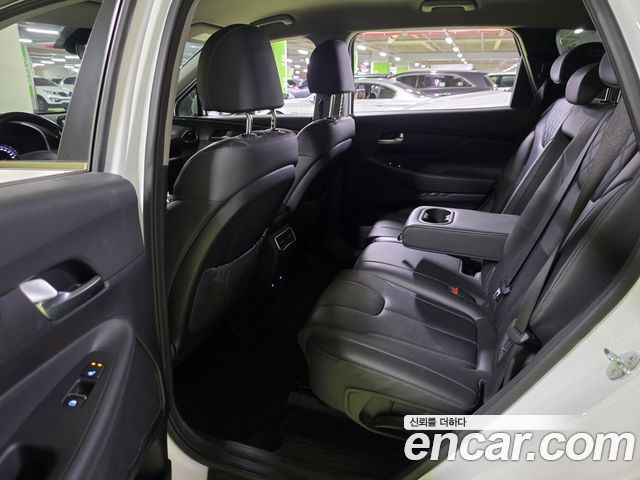 Hyundai Santafe 2021 — photo 12