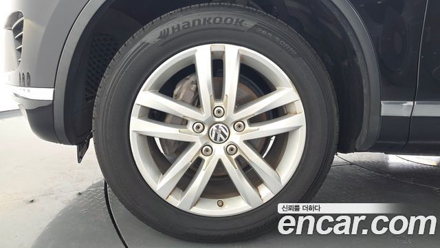 Volkswagen Touareg 2016 — photo 5