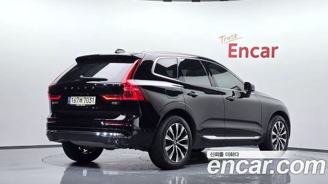 Volvo XC60 2024 — photo 2