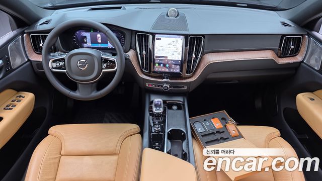 Volvo XC60 2024 — photo 10
