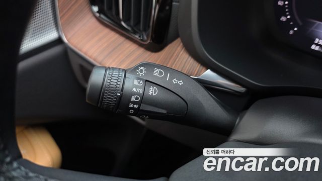 Volvo XC60 2024 — photo 30