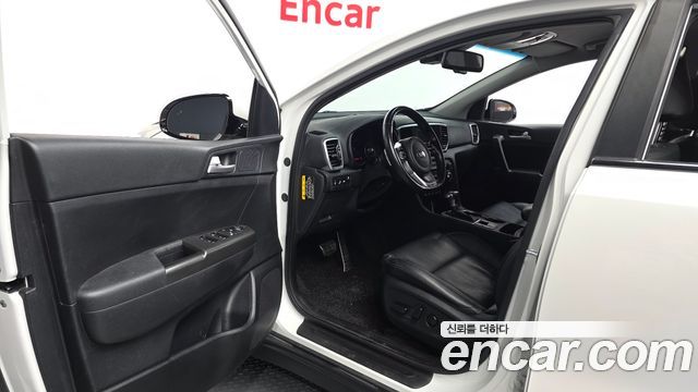 Kia Sportage 2019 — photo 13
