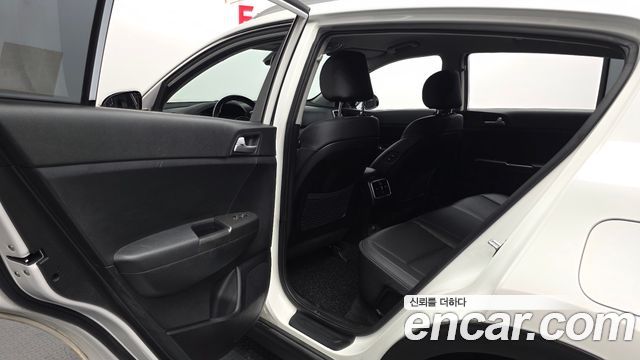 Kia Sportage 2019 — photo 16