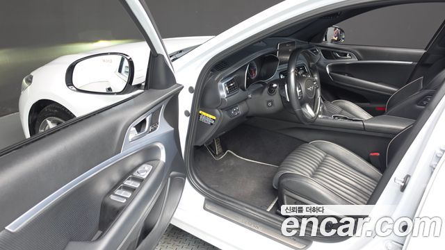 Genesis G70 2018 — photo 13