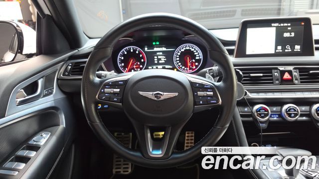 Genesis G70 2018 — photo 19