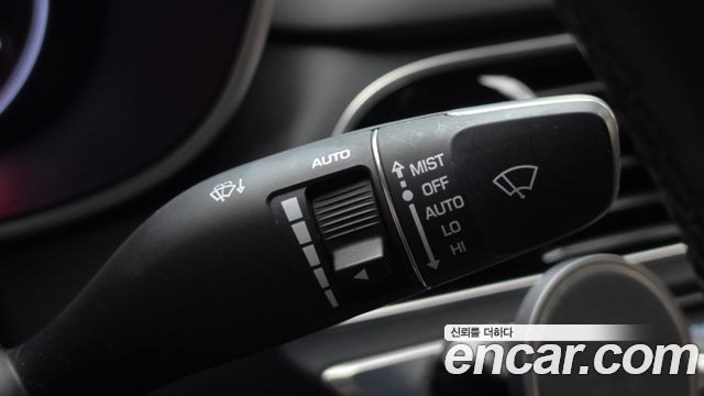 Genesis G70 2018 — photo 26